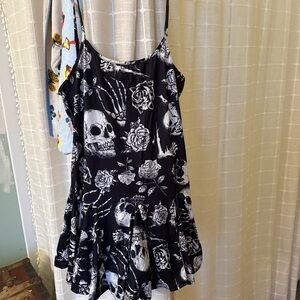 Black Skull & Rose Print Spaghetti Strap Dress